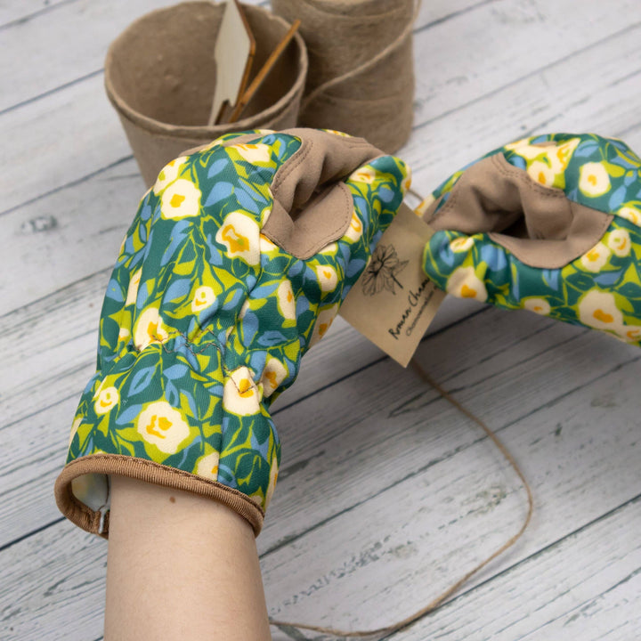 Willow and Belle Abstract Floral Design Green Yellow Women's One Size Gardening Gloves