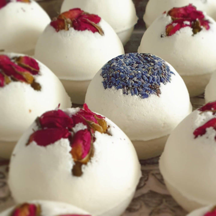 The Eden Collections Lavender Secret Bath Bomb With Hidden Message Inside 120g