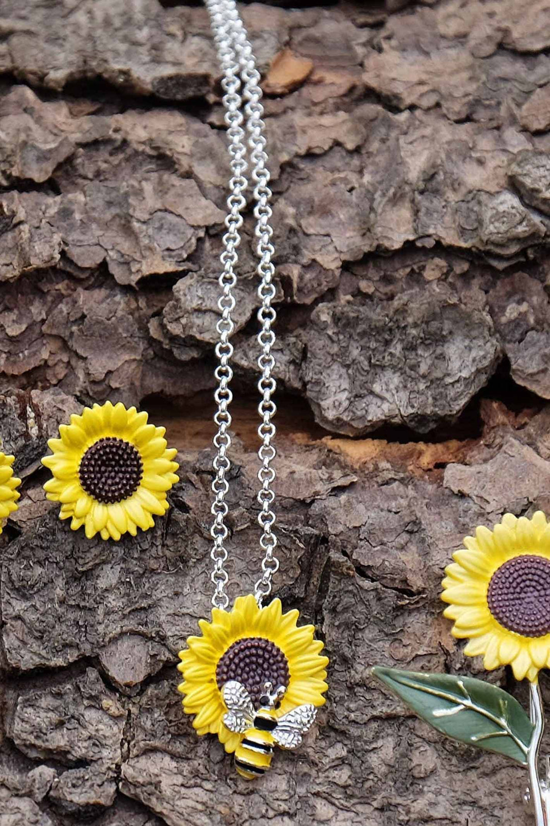 Alexander Thurlow Bee On Yellow Sunflower Pendant Necklace