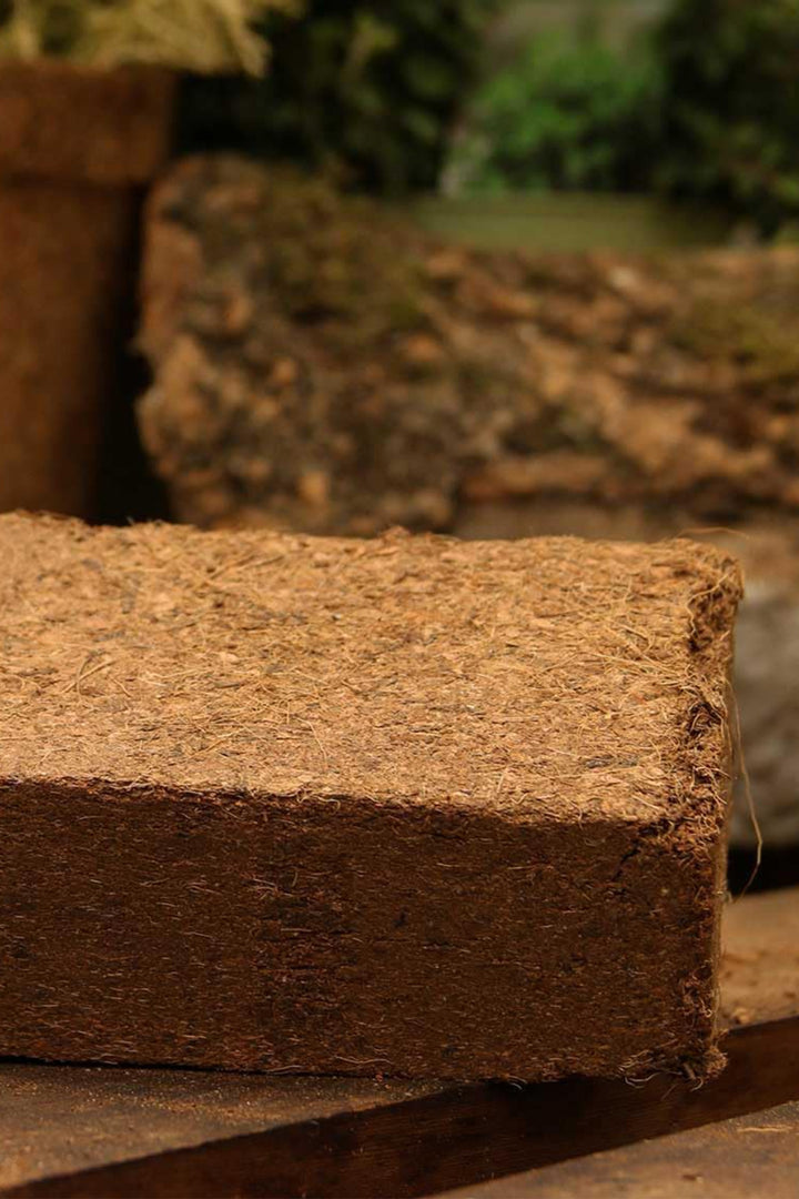 Coir Products Vital Grow 650g Compressed Block Potting Compost Mix