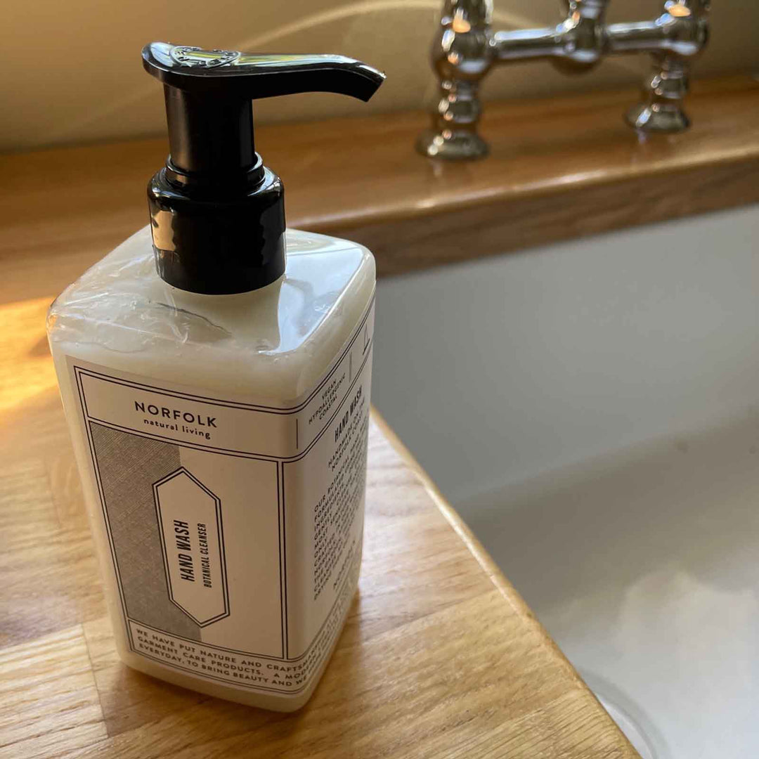 Norfolk Natural Living Coastal Hand Wash 300ml - Norman & Vera Garden Emporium