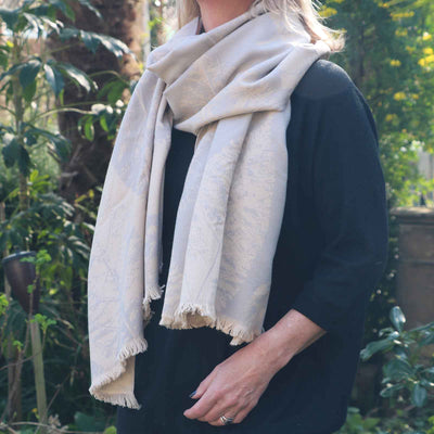 Zelly Scarf Leaf Grey 1013912 - Norman & Vera Garden Emporium