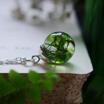 Botanic Isles Scottish Moss Sterling Silver Small Sphere Necklace - Norman & Vera Garden Emporium